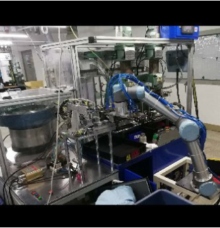 UR機器人搭配振動盤上下料